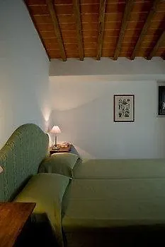 Alloggio per agriturismo Il Pino Bioagricoltura *